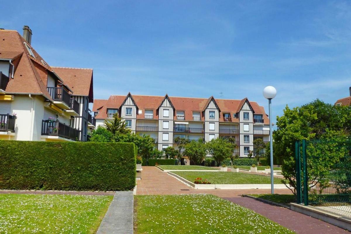 Cadre Exceptionnel: Duplex Classe 4**** Tennis, Piscine, Parking, Linge Inclus, Wifi, Materiel Bebe, Proximite Centre Deauville Kültér fotó