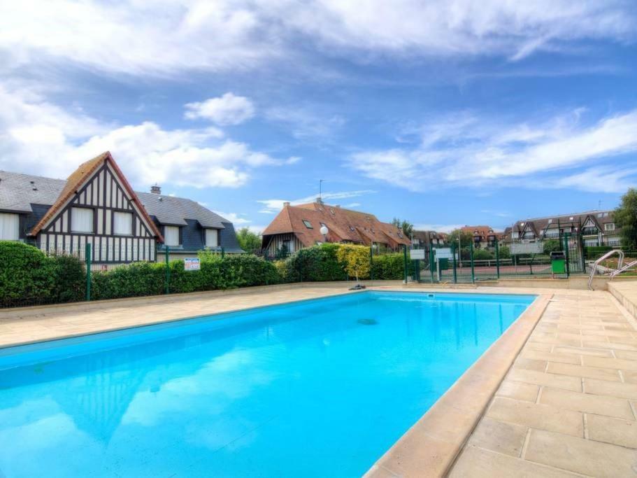 Cadre Exceptionnel: Duplex Classe 4**** Tennis, Piscine, Parking, Linge Inclus, Wifi, Materiel Bebe, Proximite Centre Deauville Kültér fotó