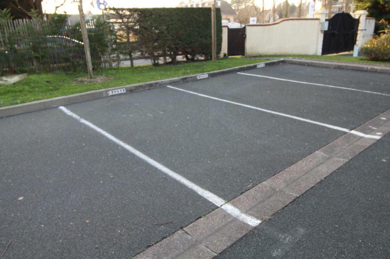Cadre Exceptionnel: Duplex Classe 4**** Tennis, Piscine, Parking, Linge Inclus, Wifi, Materiel Bebe, Proximite Centre Deauville Kültér fotó